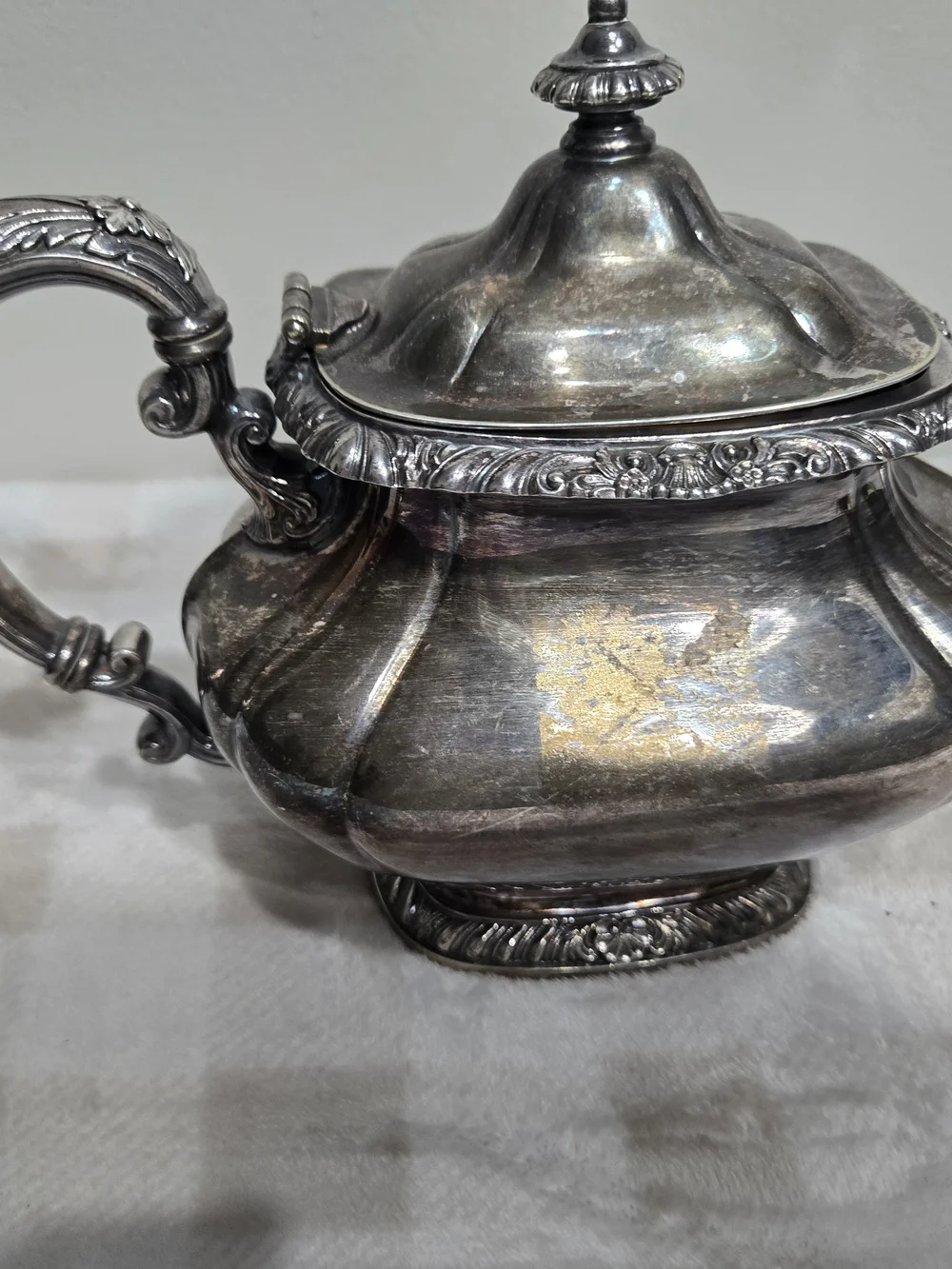 Vintage Gorham Victorian Style Silverplate Lidded Teapot Y1102